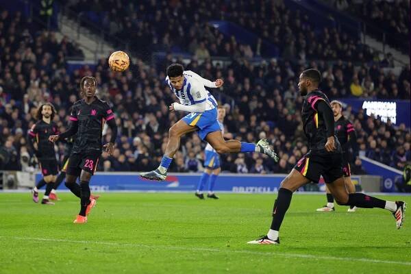 Georginio Rutter of Brighton & Hove Albion scoring a goal.