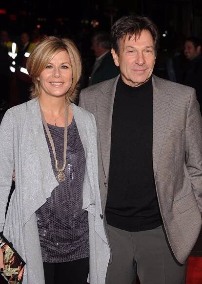 Foto k tématům Michael Brandon, Glynis Barber, Dempsey a Makepeaceová – stránka 2