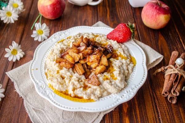 Ve srovnání s mou verzí s hruškami je jablečná kaše jen průměrná. Dokonce i moje žárlivá švagrová chce recept.