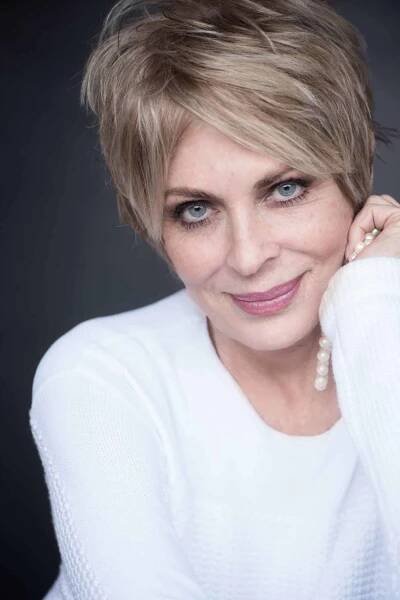 Joanna Cassidy Height, Age, Body Measurements, Wiki