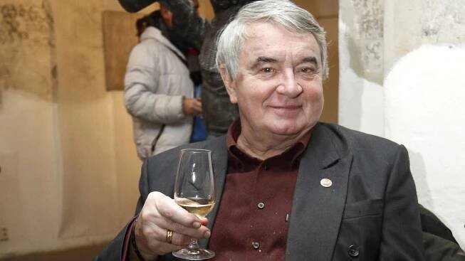 Zemřel baletní mistr a herec Vlastimil Harapes: Podlehl vážné nemoci, bylo mu 77 let – eXtra.cz