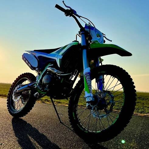 Pitbike Leramotors By Apollo THUNDER 250ccm 21/18 Zelená - 8. pohled