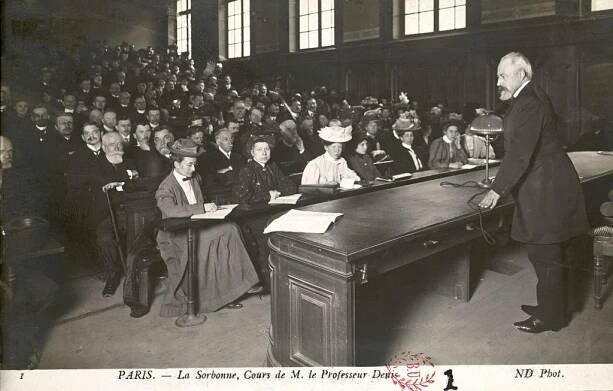 Socha Ernesta Denise Nimes | Místa reformace