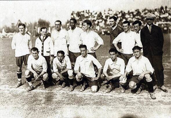 Soubor:Uruguay en el Sudamericano 1926, Los Sports, 1926-11-05 (191) 02.jpg – Wikipedie