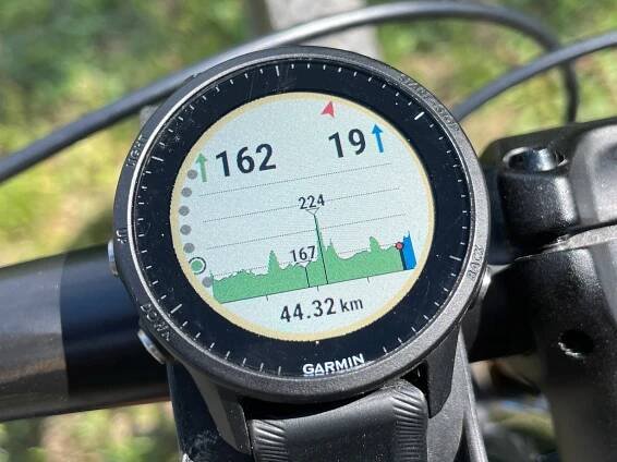 Recenze hodinek Forerunner 955: Aktivity, mapy a jejich ovládání, navigace, výdrž (3.)