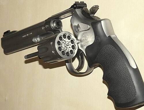 Smith & Wesson – Wikipedie