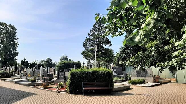 Fotografie - Hřbitov Mařatice Hřbitov, Uherské Hradiště - Mařatice, Česko - 23.07.2023