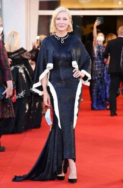 Cate Blanchett walks the red carpet ahead of the Opening Ceremony and the "Lacci" red carpet during the 77th Venice Film Festival at on September 02, 2020 in Venice, Italy.
