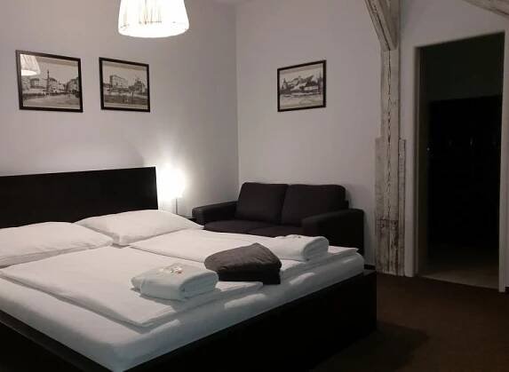 Restaurace a hotel Bílá paní s.r.o. pokoj č7