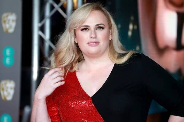 To je šok! Rebel Wilson ukázala svou novou lásku světu. Štěstí našla v náruči ženy