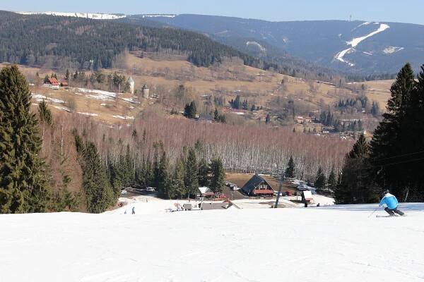 Přípravy na zimu v plném proudu. - Ski areál Novako Jachymov
