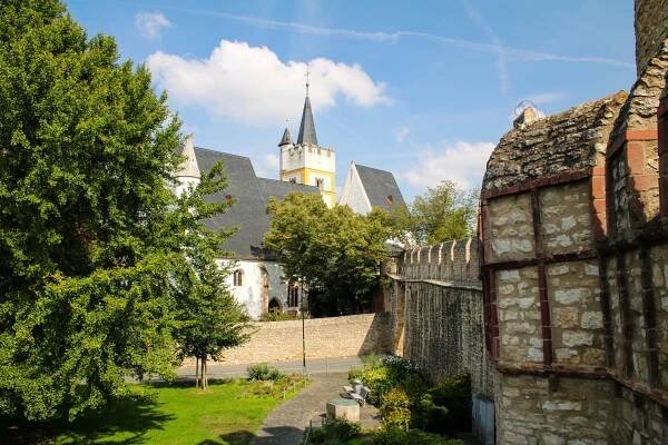 Hiking, wine and world history: A weekend in Ingelheim - Rheinhessen-Blog