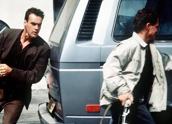 JAG - Trojice - Z filmu - David James Elliott