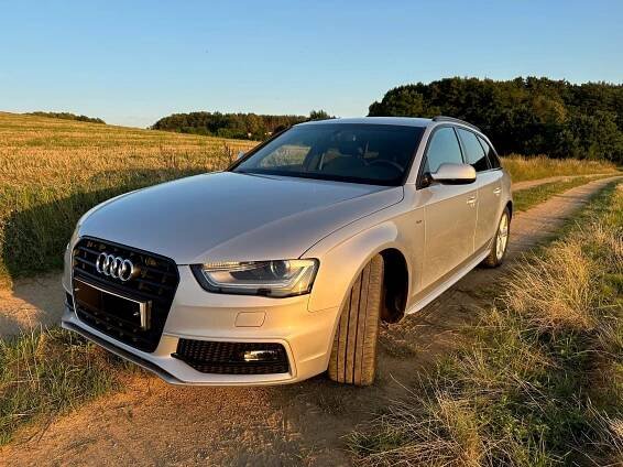Audi A4 Avant 2.0 TDI 2015 – 3x SLINE – Alfacars s.r.o.