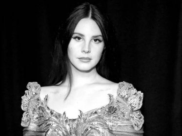 Lana Del Rey on Breaking Up with Big Hair—And Her Slow-Dance Lesson with Jared Leto