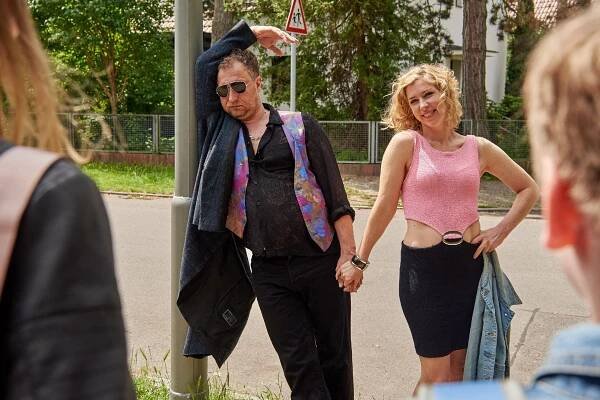 Magda macht das schon! - Season 2 - Kleidertausch - Z filmu - Matthias Komm, Brigitte Zeh