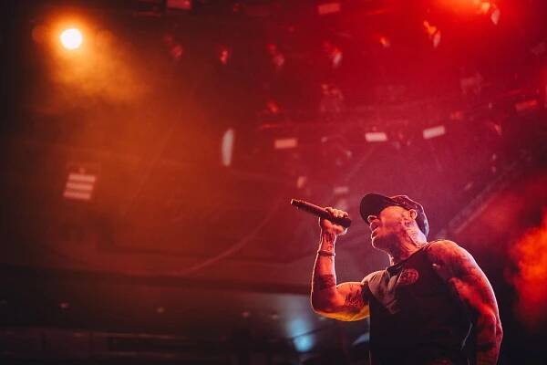 Falling in Reverse a Hollywood Undead v Praze v obrazech - musicserver.cz