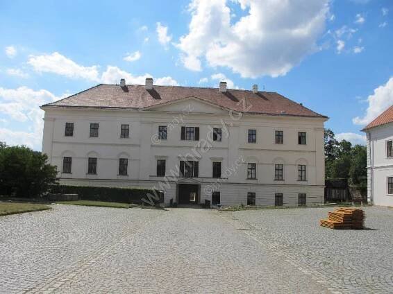 Zámek Rosice, Rosice
