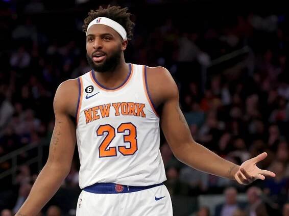15 Facts About Mitchell Robinson