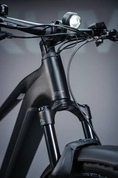 Cube Reaction Hybrid Race Allroad - Black ́n ́metal