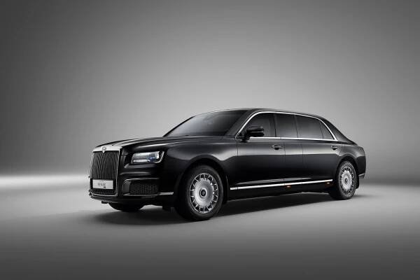 Fotka: Celkové linie vozu připomínají model Phantom