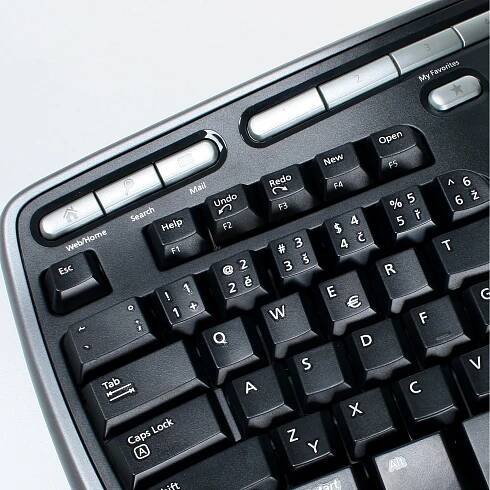 Microsoft Natural Ergonomic Keyboard 4000 CZ, černá