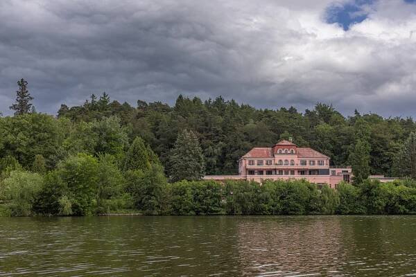 Jevany.cz | Galerie současných Jevan