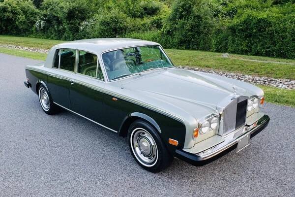A parked 1980 Rolls-Royce Silver Shadow II