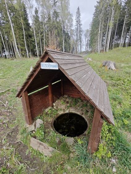 Фотогалерея • Studánka Nietzschův Pramen (Родник, источник) • Mapy.com