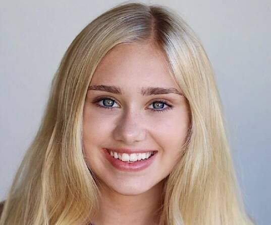 Emily Skinner Biography - Facts, Childhood, Family Life & Achievements