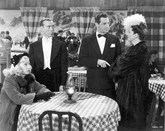Dorothea Kent, George Chandler, Kane Richmond, Barbara Read - Behind the Mask - Z filmu