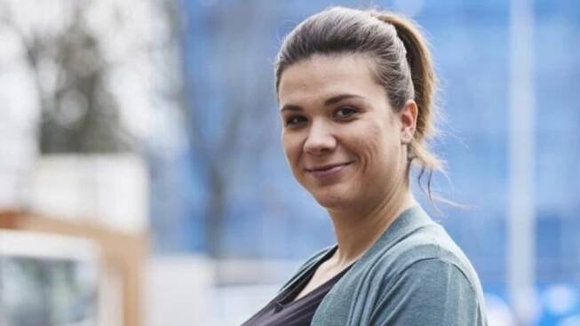 Eva Hacurová z Ulice je těhotná: Bude to holka, nebo kluk? A jak se to odrazí na její roli v seriálu? – Lifee.cz
