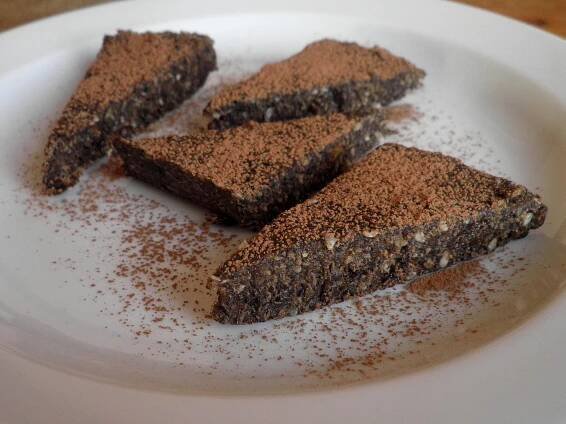 Brownie raw ze všeho - veganodaktyl - veganské recepty