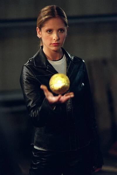 Buffy, přemožitelka upírů - Dar (S05E22) (2001)