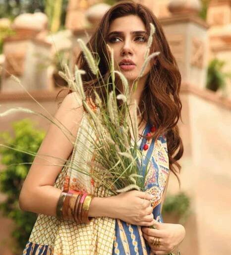 Mahira Khan Latest Wallpaper
