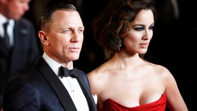 Bond girl ze Skyfall: Uhrančivá Francouzka získala roli díky Facebooku – eXtra.cz