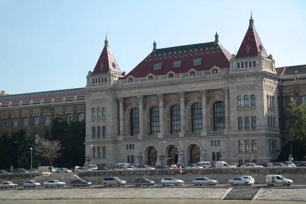 Budapest University