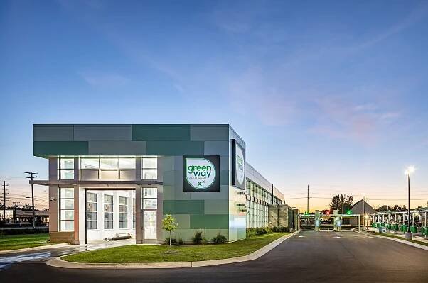 Architectural photography of Greenway Car Wash. Interior, Exterior, Car, Dusk.