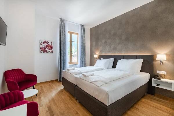 Pokoj pro hosty, Hotel Dvorec in Tolmin