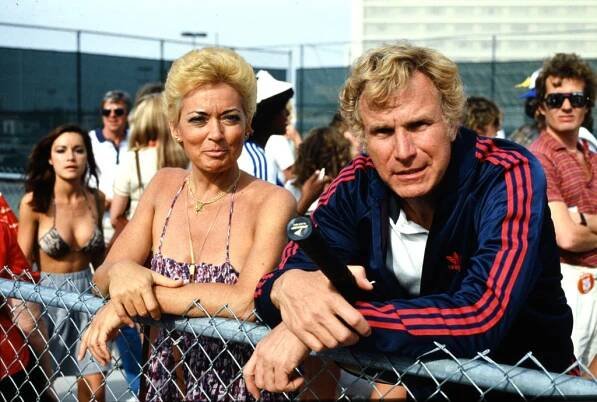 Wayne Rogers Net Worth