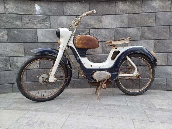 Zajímavá exportní Jawa Jawetta 551 Sport originál dvoubarevné Jaweta