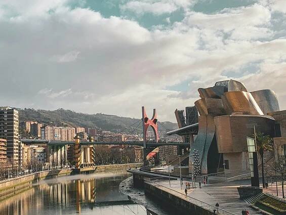 Luggage Storage Bilbao From €1.95/Day