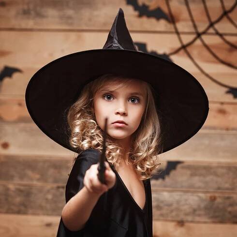 ČEPICE ČARODĚJNICE LED KLOBOUK ČERNÁ NA HALLOWEEN KARNEVAL COSPLAY Hlavní barva černá