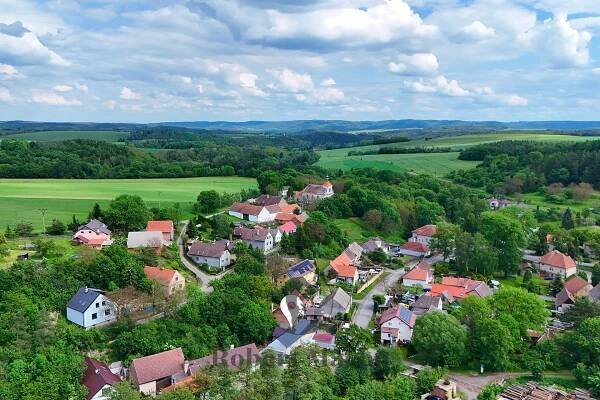 Prodej domů, Panoší Újezd | Mapio.cz