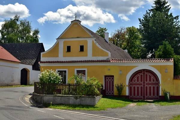 Fotogalerie • Vesnická památková zóna Bechyňská Smoleč (Památková rezervace, zóna) • Mapy.com