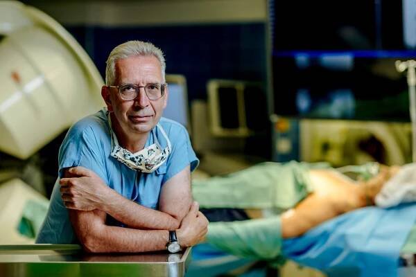 ‚Je mi z toho špatně.‘ Kardiolog Neužil reaguje na podvodné stránky, které zneužívají jeho jméno