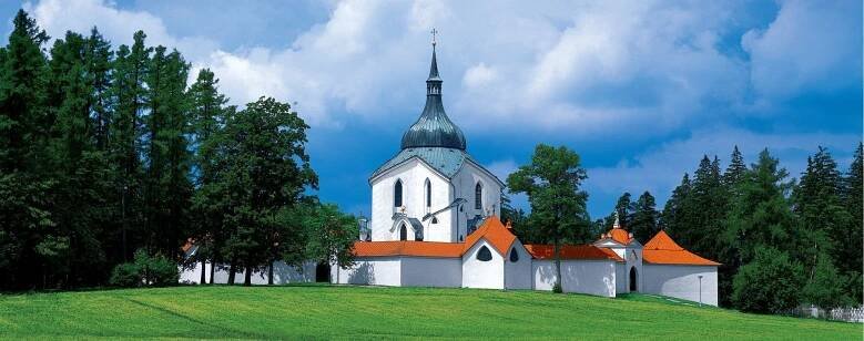 Poutní kostel sv. Jana Nepomuckého na Zelené hoře ve Žďáře nad Sázavou