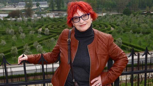 Zemřela herečka Jana Synková. Po škole začínala s hraním v Liberci