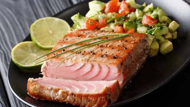 Steak z tuňáka na grilu - recept pro Tefal Optigrill Elite XL.jpg