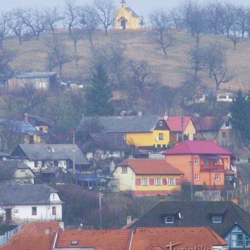 Brumov - Kaple sv.Anny a městský tunel